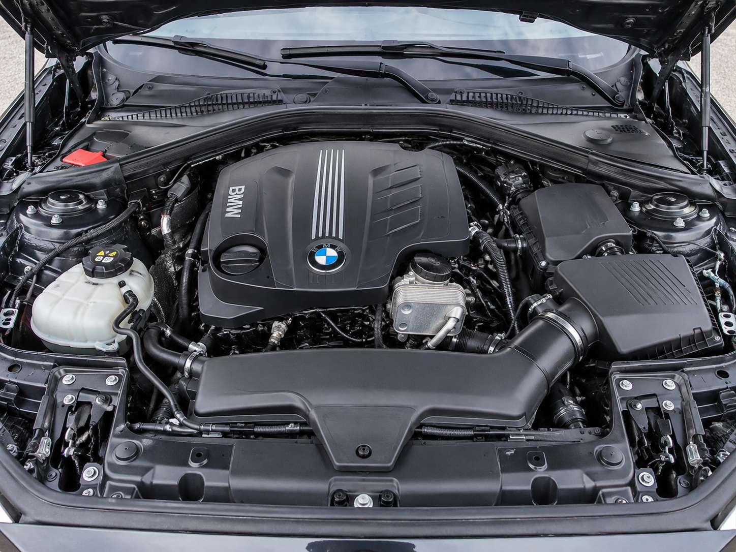 Inspection du compartiment moteur